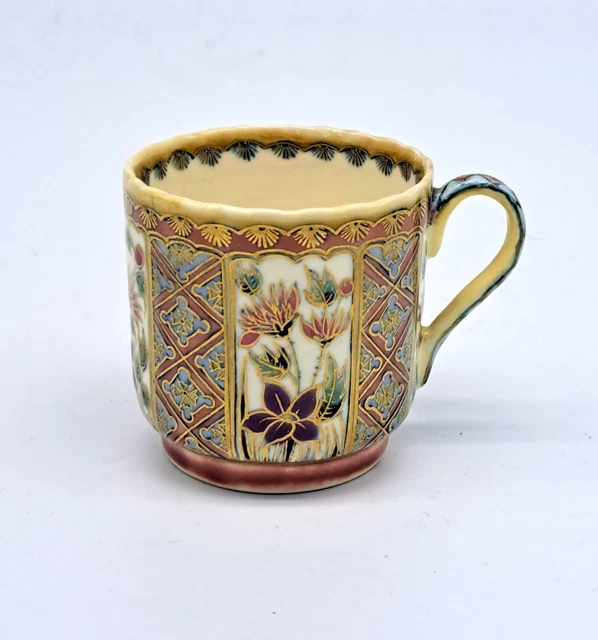 Antique Zsolnay cup with flower decoration, gold contours 1880' Antique Zsolnay cup with flower decoration, gold contours 1880'