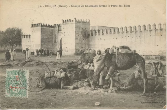 Postcard - MAROC / OUDJDA / GROUPE DE CHAMEAUX DEVANT LA PORTE DES TETES