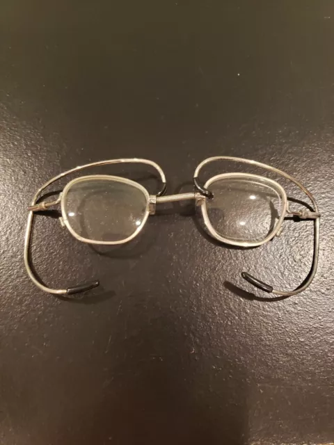 Vintage US Military M-17 Gas Mask Respirator Glasses Vintage US Military M-17 Gas Mask Respirator Glasses