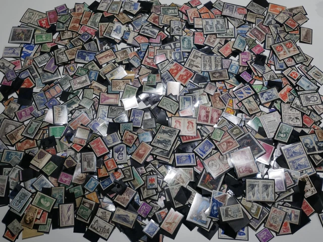 France Gros Lot Plusieurs Centaines De Timbres Neufs. Forte Cote