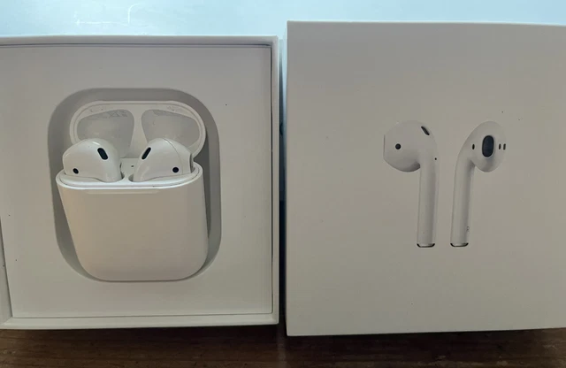Apple AirPods 1st Generation with Charging Case - White