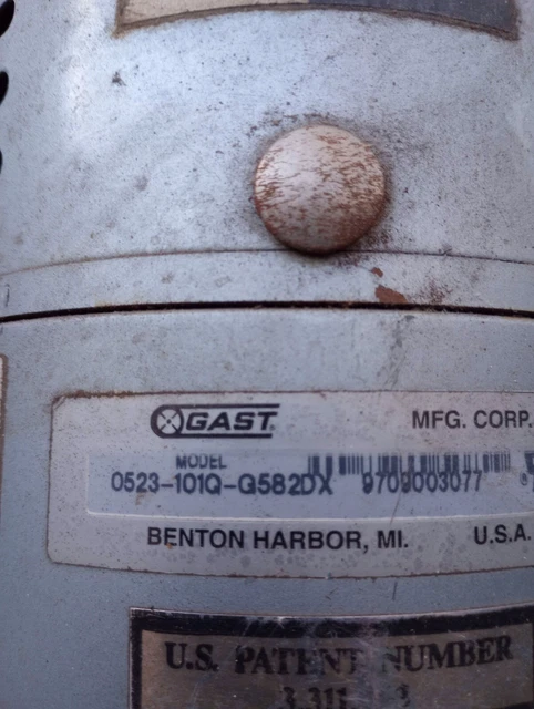 Used Gast 0523-101Q-G588Edx Vacuum Pump Emerson S055Jxppz-7714