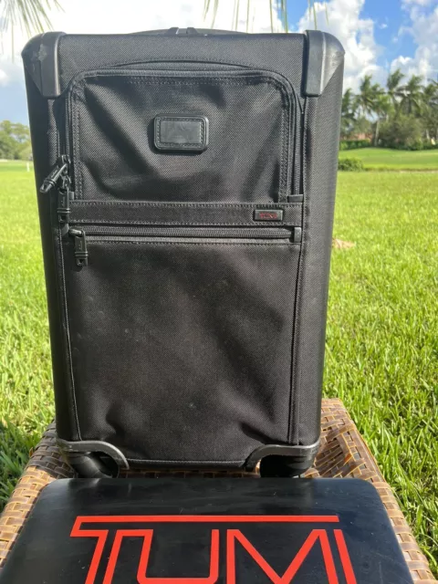 Tumi Alpha 2 Black Expandable 4 Wheeled Spinner Carry-On - $895 EUC Hardly Used2