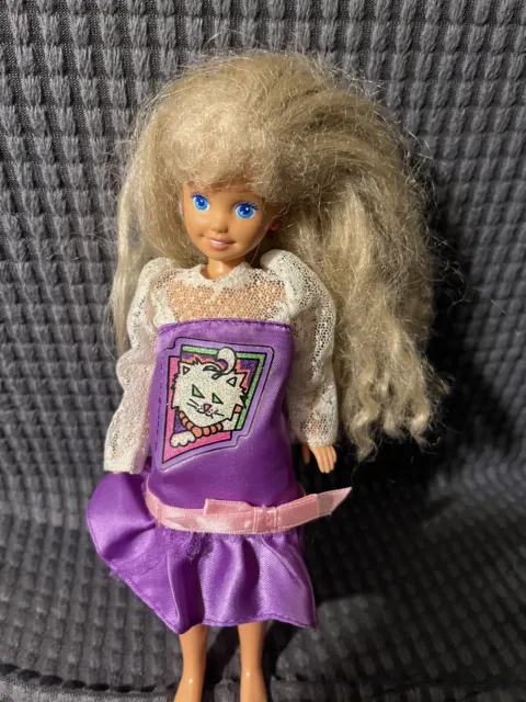 Vintage 1991 Stacie Doll Barbies Sister Blonde Hair Cat Purple Dress Blue Eyes