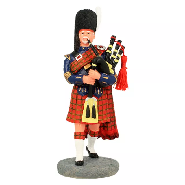 Resin Scottish Piper Figurine Traditional Regimental Attire Bagpipes Décor Large