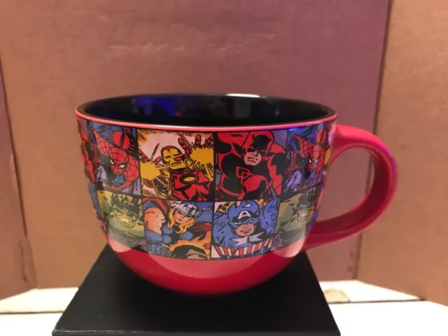 Marvel Comics 24 oz Mug Black on Red Classic Comic Heroes Slides