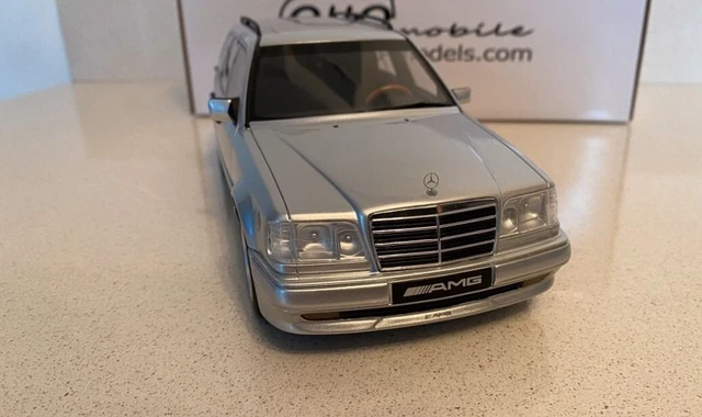 Mercedes Classe E55 AMG Ottomobile Otto 1/18 Comme Neuf