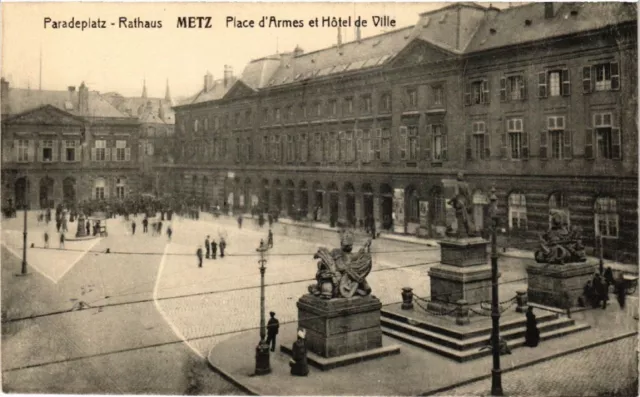 CPA AK parade square - town hall - METZ - Place d'Armes et Hotel de Ville (454807)