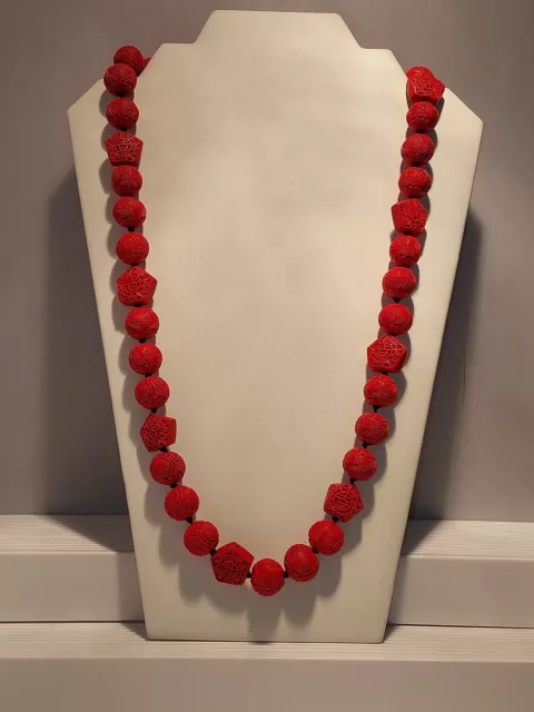 VINTAGE~Joan Rivers~**FAUX CINNABAR 30" NECKLACE**~Red  Carved~KNOTTED~Gold Tone