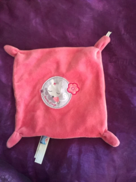 peluche doudou plat carré sucre d'orge rose souris fleur rond gris