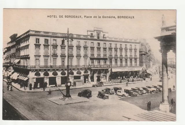 BORDEAUX - Gironde - CPA 33 - Hotel de BORDEAUX place de la Comédie - Voitures
