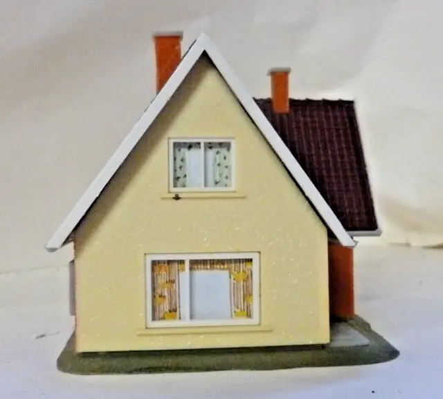TT gauge TT120 modern style house cottage / Alpine style chalet bungalow Faller