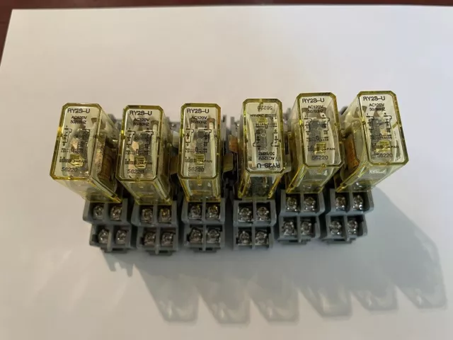 IDEC RU4S-A110 Relays with Blocks - Lot of 3 - Out of Box - NOS