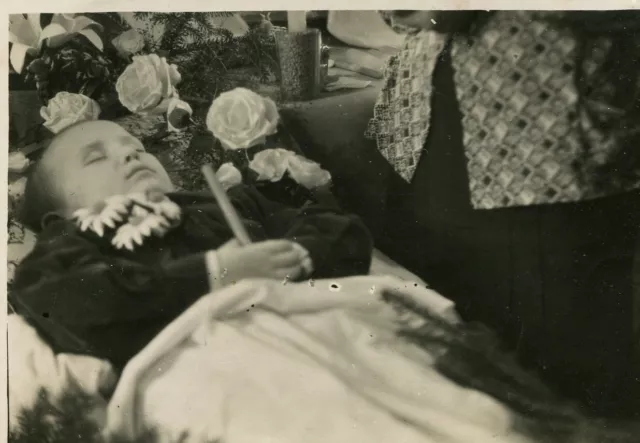 Baby child boy post mortem funeral mourning family children ussr vintage photo