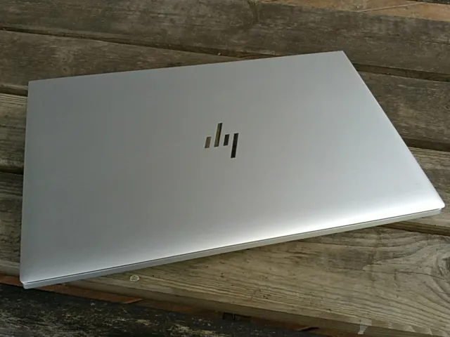 HP Elitebook 840 G7 - i5 vPRO - 8 Go RAM - SSD neuf - 14,1" IPS