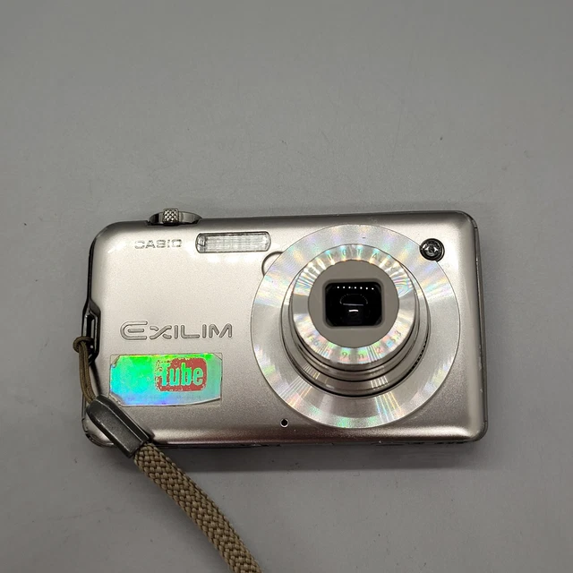 Casio Exilim EX-S10 10,1 megapixel morti testati argento 13