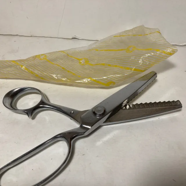 Vintage CANARY Pinking Shears Scissors JAPAN Drop Forged Stainless Steel