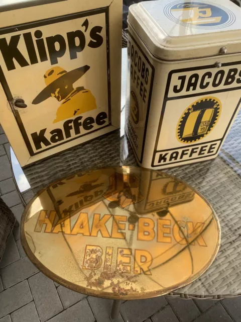 Klipp‘s Kaffeeschrank / Große Jacobs Kaffeedose Und Haake Beck Werbeschild