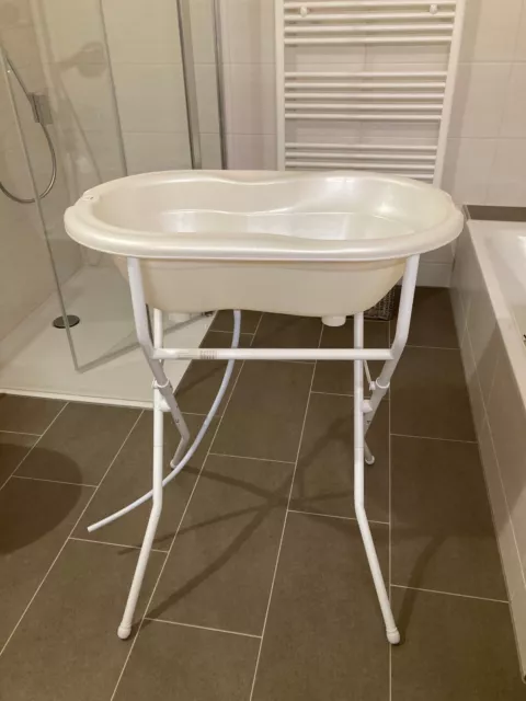 Baby-Badewanne Babywanne mit Gestell und Ablaufschlauch von Rotho perlweiß creme