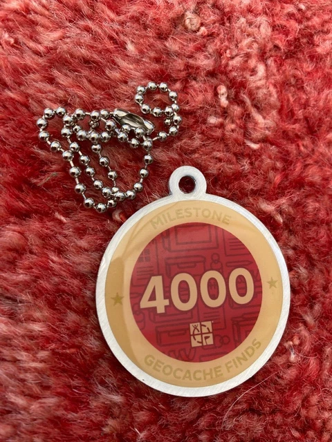Geocaching Trackable Travel Tag 4000 finds Official  TB