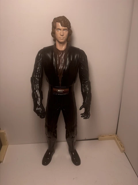 Genuine Hasbro (C-001C) Star Wars Anakin Skywalker Talking Action Figure *READ*