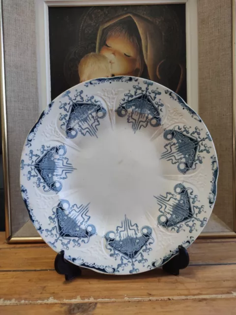 Très belle assiette plate ancienne faïence de Longwy art déco