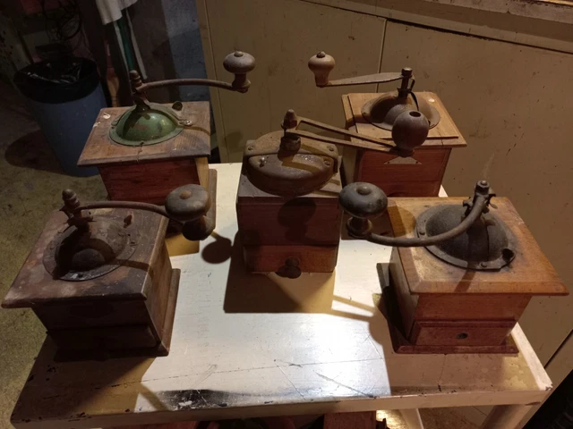 Lot De 2 Moulins à Filer Anciens - Pièces De Collection Ou Restauration