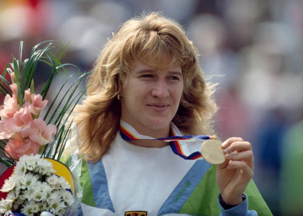 How Old Is Steffi Graf
