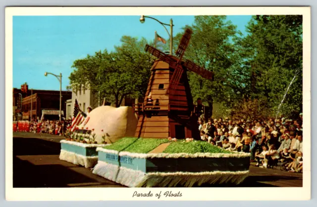 c1960s Float Parade Tulip Festival May Holland Michigan Vintage Postcard