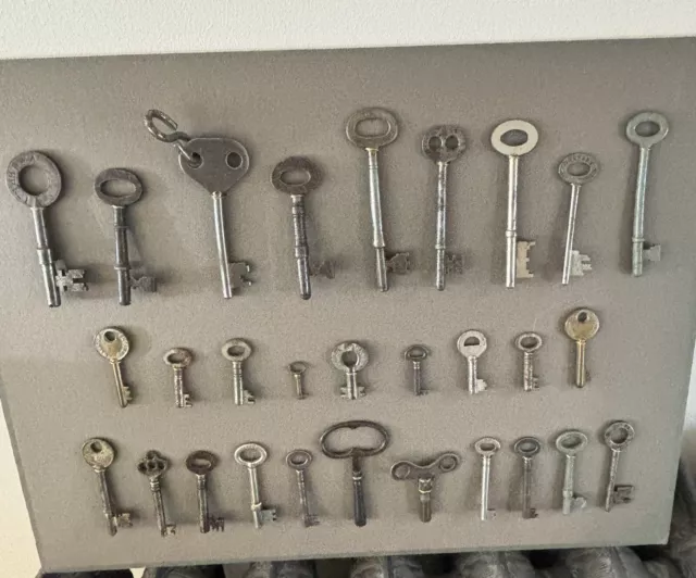 antique keys job lot