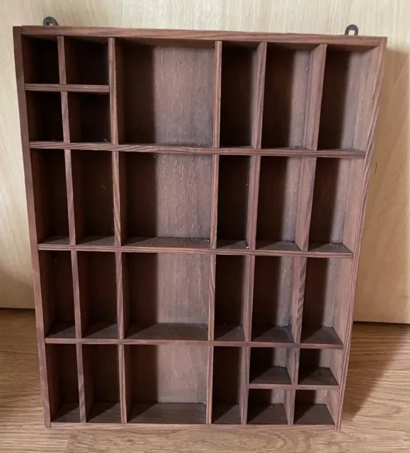 Setzkasten Holz, mit Rückwand 40.5x32.2x4,5, gut erhalten