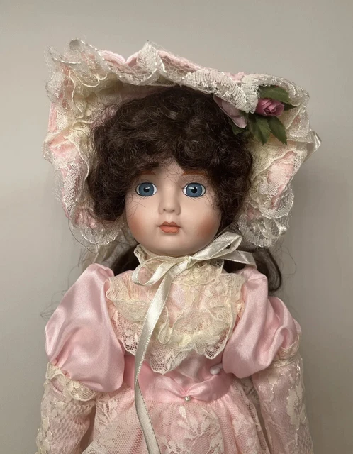 1989 SEYMOUR MANN'S Connoisseur Collection Porcelain Doll  "April" 16" w/ COA