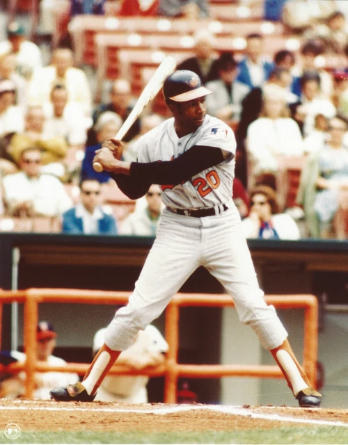 PHOTO FRANK ROBINSON Baltimore Orioles 8X10 Avec Ultra Pro Toploader
