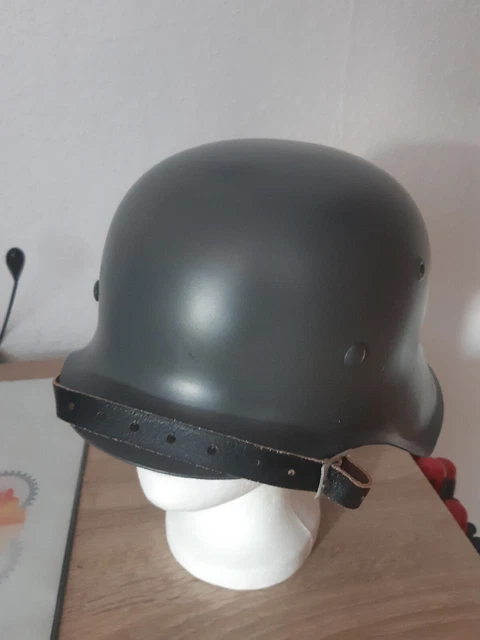 2.Wk Stahlhelm M42 Wh Repro