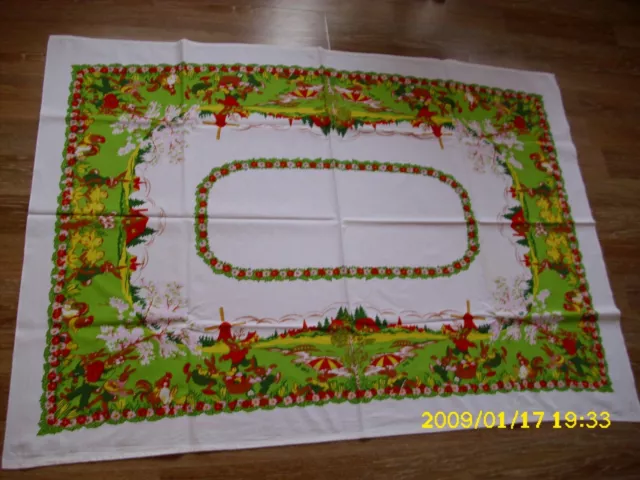 schöne alte DDR Oster-Tischdecke,groß,Ostern,1,34x0,95 m,Hase,Kücken ,Ei,vintage