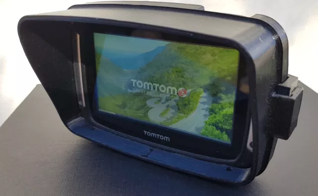 TomTom Rider 400,410,420,550 GPS Sat Nav Sun Shade Visor Motorbike Kit Car.