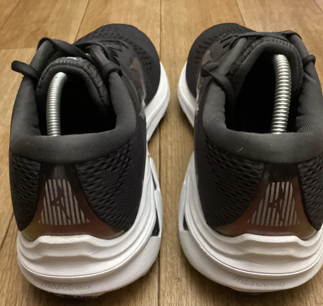 mizuno wave inspire 17 LAUFTRAINER GRÖSSE UK 9 EU 43 6