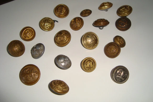 Lot De 150 Boutons - État Neuf - Matière Plastique - Pour Couture, Loisirs Créatifs