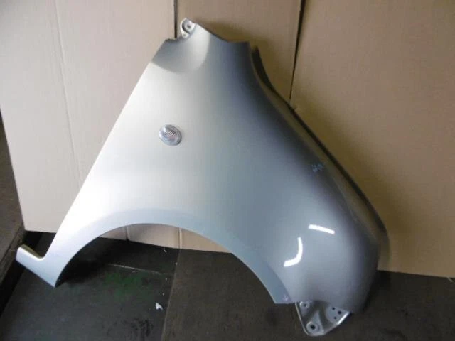 PARAFANGHI ANTERIORI DX - SX USATI : (Legnano