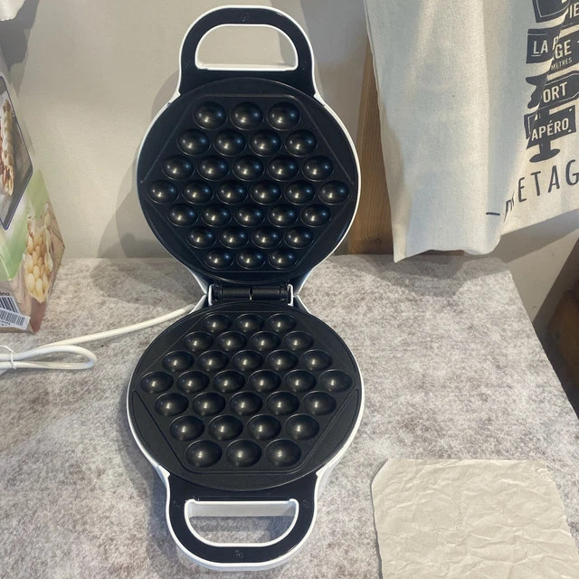 Gaufrier Cœur YASHE - 10 Gaufres En Forme De Cœur, 1200W, 5 Niveaux De Cuisson, Antiadhésif - Argent/Noir