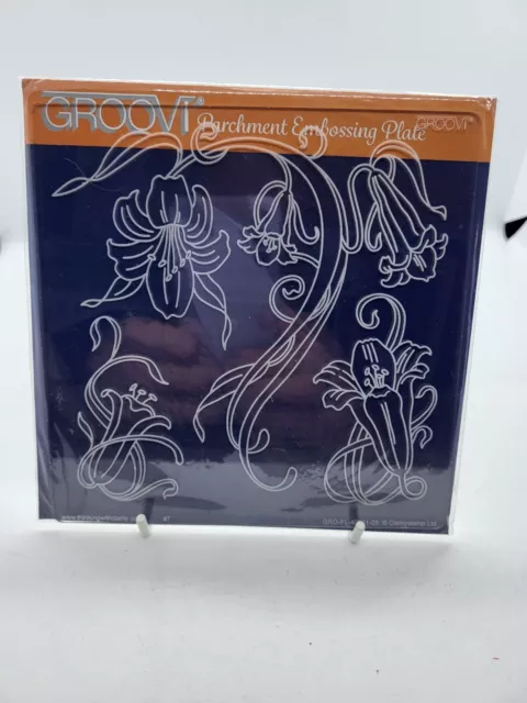Groovi Parchment Craft Embossing Plate - Art Deco Lily