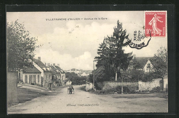 CPA Villefranche-d´Allier, Avenue de la Gare 1908