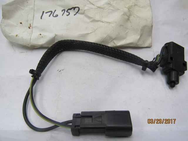 New  Omc Oem  Johnson Evinrude Sleeve And Switch 176757