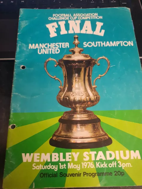 01/05/1976 Manchester united v  Southampton FA challenge cup final