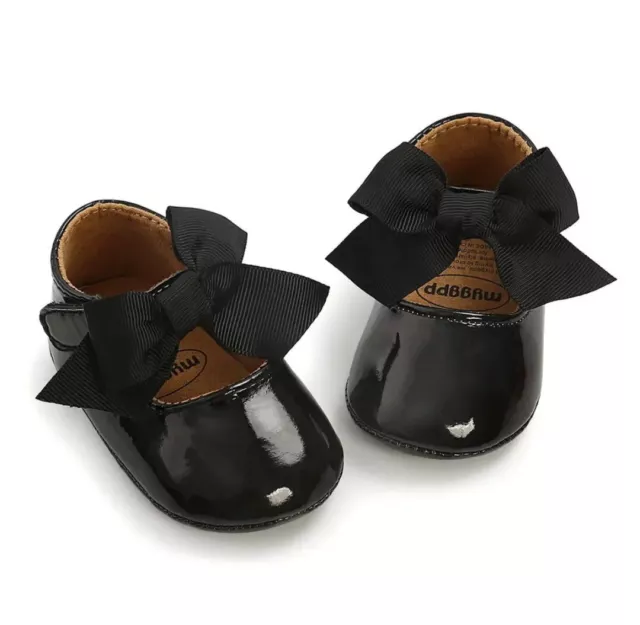 Beautiful little girls Black pram shoes with bows size 6-12 Months #pramshoes