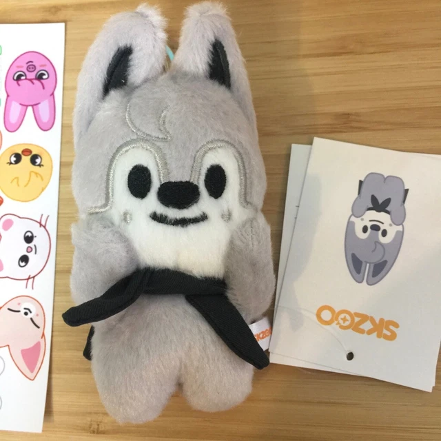 ソウルコン ウルフちゃん　ぬいぐるみ バンザイ マグネットキーリング SKZOOウルフちゃん バンザイぬい マグネットキーリング dominATE