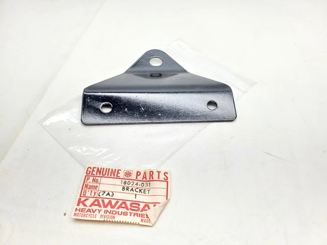 New Oem Kawasaki Kz400 Kz440 Muffler Bracket Nos  18024-031