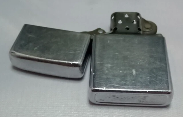 Zippo Vintage 1978 Brushed Chrome Lighter. RARE