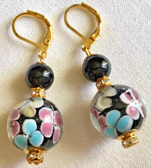 ⭐️boucles d’oreilles  perles verre Millefliori fond noir  🌟