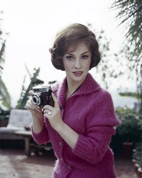 GINA LOLLOBRIGIDA EARLY 1960 s Taking Photographs With Her Camera 4x6 gina-lollobrigida-early-1960-s-taking-photographs-with-her-camera-4x6